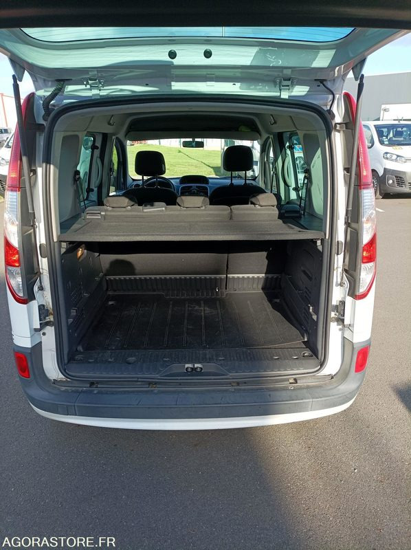 FA-586-ME - Roulant - RENAULT KANGOO - VP - 172 179 Kms - Car: picture 5 FA-586-ME - Roulant - RENAULT KANGOO - VP - 172 179 Kms - Car: picture 5