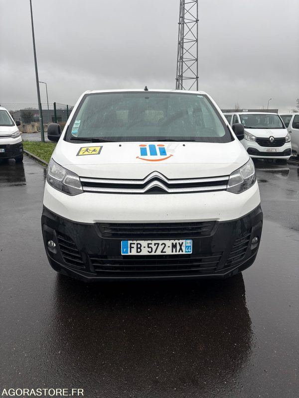FB-572-MX - Roulant - CITROEN JUMPY SPACE TOURER - VP - 218 682 Kms - Minibus, Passenger van: picture 4 FB-572-MX - Roulant - CITROEN JUMPY SPACE TOURER - VP - 218 682 Kms - Minibus, Passenger van: picture 4