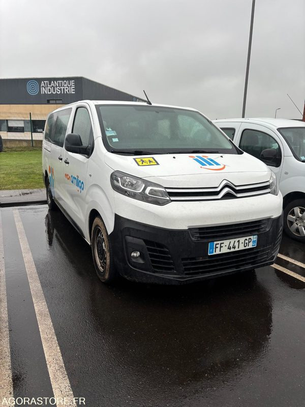 FF-441-GP - Roulant - CITROEN JUMPY SPACE TOURER - VP - 191 151 Kms - Minibus, Passenger van: picture 4 FF-441-GP - Roulant - CITROEN JUMPY SPACE TOURER - VP - 191 151 Kms - Minibus, Passenger van: picture 4