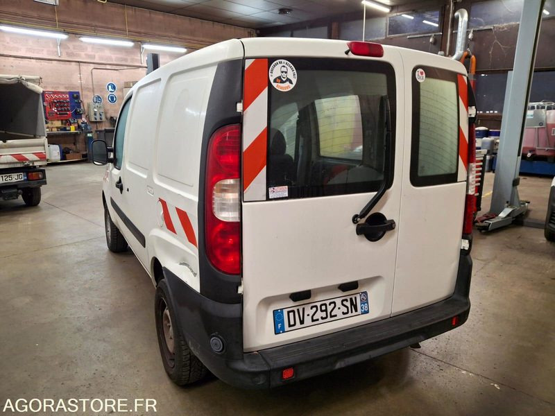 FIAT DOBLO CARGO - Small van: picture 3 FIAT DOBLO CARGO - Small van: picture 3