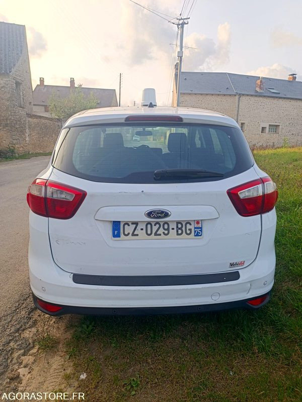 FORD CMAX 1.6 TDCI - 2013 - 105865KM - NON ROULANT - MOTEUR A REMPLACER - Hatchback: picture 4 FORD CMAX 1.6 TDCI - 2013 - 105865KM - NON ROULANT - MOTEUR A REMPLACER - Hatchback: picture 4