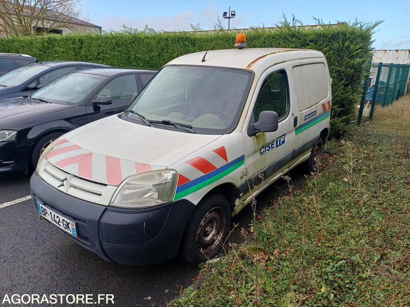 FOURGONNETTE - CITROEN - BERLINGO - 2011 / 292700 KM - BP142GK - Small van: picture 1 FOURGONNETTE - CITROEN - BERLINGO - 2011 / 292700 KM - BP142GK - Small van: picture 1
