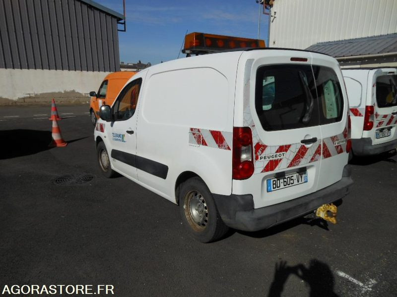 FOURGONNETTE PEUGEOT PARTNER (BE127) - Small van: picture 3 FOURGONNETTE PEUGEOT PARTNER (BE127) - Small van: picture 3