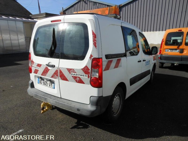 FOURGONNETTE PEUGEOT PARTNER (BE127) - Small van: picture 2 FOURGONNETTE PEUGEOT PARTNER (BE127) - Small van: picture 2