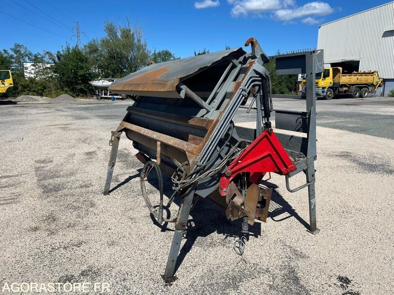 GRAVILLONNEUR ROLA 450 MAUGUIN D'OCCASION - Asphalt machine: picture 5 GRAVILLONNEUR ROLA 450 MAUGUIN D'OCCASION - Asphalt machine: picture 5
