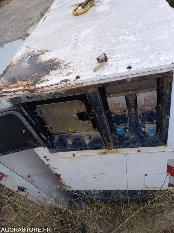 Groupe électrogène SDMO 60 kVA - Generator set: picture 4 Groupe électrogène SDMO 60 kVA - Generator set: picture 4