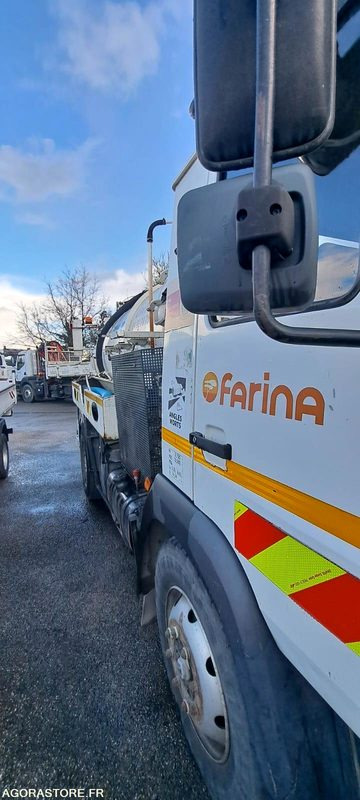 HYDROCUREUR MAN HUWER 13T CS685NG - 2003 / 329 800 KM - Vacuum truck: picture 4 HYDROCUREUR MAN HUWER 13T CS685NG - 2003 / 329 800 KM - Vacuum truck: picture 4