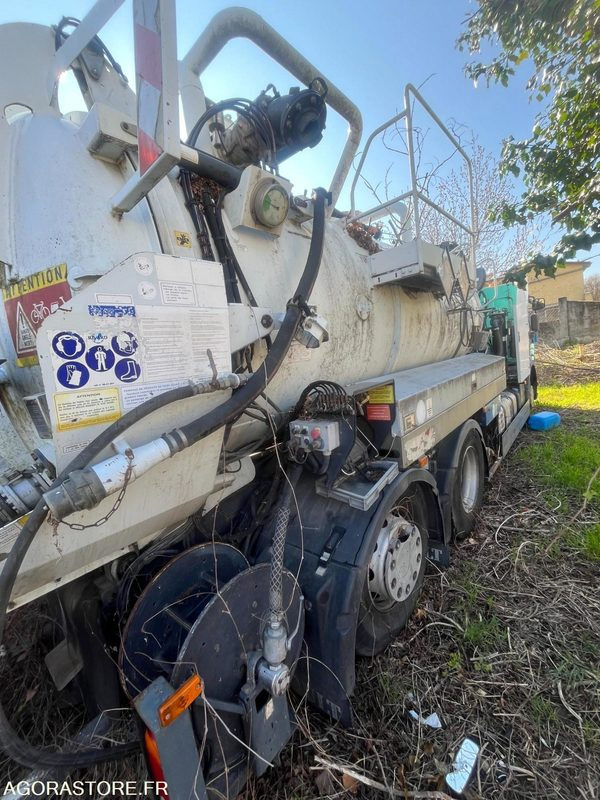 HYDROCUREUR - RENAULT - PREMIUM - 2008 - FE313KY (VENTE EXPORT UNIQUEMENT) - Vacuum truck: picture 3 HYDROCUREUR - RENAULT - PREMIUM - 2008 - FE313KY (VENTE EXPORT UNIQUEMENT) - Vacuum truck: picture 3