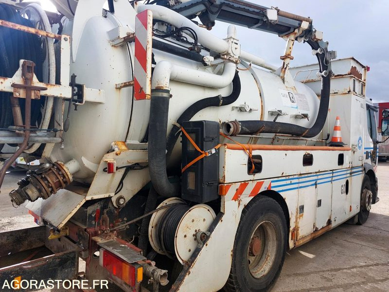 HYDROCUREUR RIVARD / RENAULT DC240 - 358888 KMS - ROULANT - EN L'ETAT - Vacuum truck: picture 4 HYDROCUREUR RIVARD / RENAULT DC240 - 358888 KMS - ROULANT - EN L'ETAT - Vacuum truck: picture 4