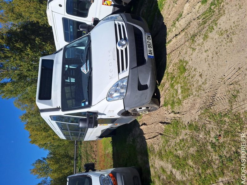 IVECO BUS DAILY N°092063 - Minibus, Passenger van: picture 2 IVECO BUS DAILY N°092063 - Minibus, Passenger van: picture 2