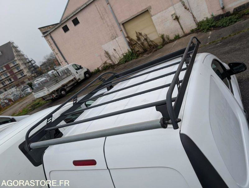 Leasing of  KANGOO de 2013 avec galerie toit et attache remorque - 75 CV - 81 502 KM KANGOO de 2013 avec galerie toit et attache remorque - 75 CV - 81 502 KM: picture 7