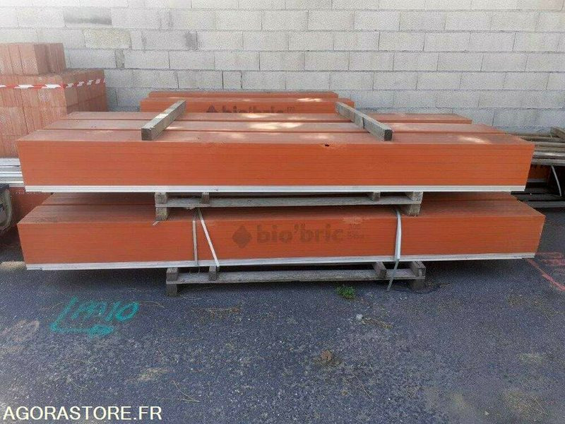 Lot de 12 coffres caisson de volet roulant tunnel préfabriqué BIO'BRIC - Tool/ Equipment: picture 3 Lot de 12 coffres caisson de volet roulant tunnel préfabriqué BIO'BRIC - Tool/ Equipment: picture 3