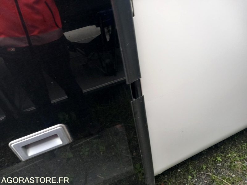 MERCEDES INTOURO 12.98m N°083368 - School bus: picture 2 MERCEDES INTOURO 12.98m N°083368 - School bus: picture 2