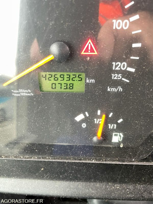 MERCEDES INTOURO N°093372 - School bus: picture 5 MERCEDES INTOURO N°093372 - School bus: picture 5