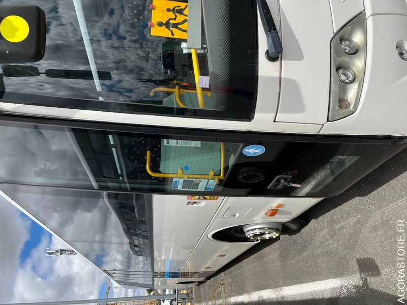 MERCEDES INTOURO N°095038 - School bus: picture 4 MERCEDES INTOURO N°095038 - School bus: picture 4