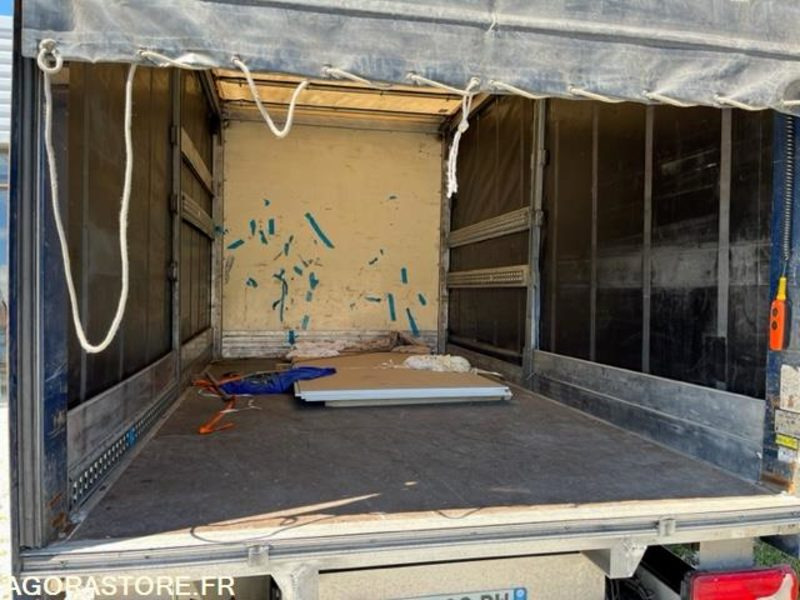 MERCEDES SPRINTER 516 CDI CAISSE DÉMÉNAGEMENT BACHÉ+ HAYON - 2018 - 202 600km - Panel van: picture 5 MERCEDES SPRINTER 516 CDI CAISSE DÉMÉNAGEMENT BACHÉ+ HAYON - 2018 - 202 600km - Panel van: picture 5