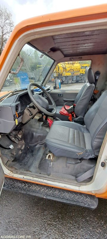 MINI COMBINE RIVARD/TOYOTA 2002 DW724WF (VENTE UNIQUEMENT EXPORT) - SUV: picture 3 MINI COMBINE RIVARD/TOYOTA 2002 DW724WF (VENTE UNIQUEMENT EXPORT) - SUV: picture 3