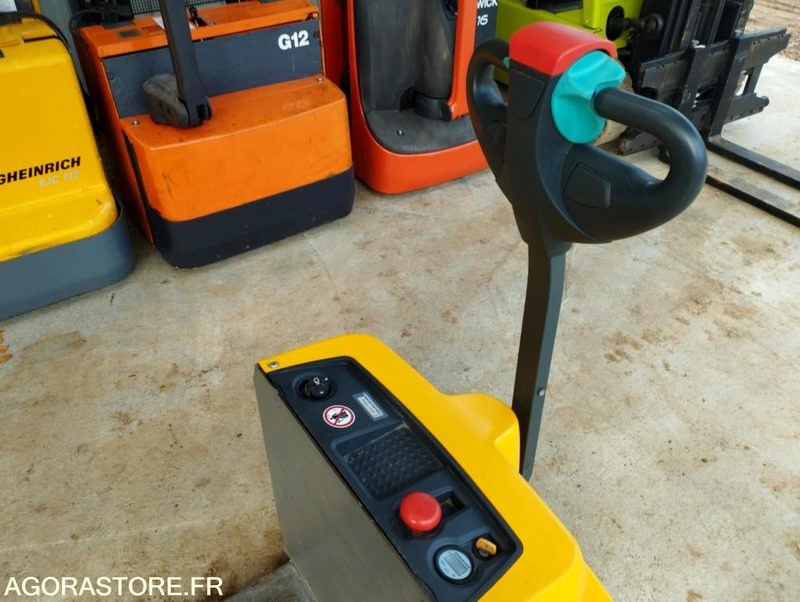 JUNGHEINRICH EJE M13 - 2024 - Transpalette électrique - Material handling equipment: picture 2 JUNGHEINRICH EJE M13 - 2024 - Transpalette électrique - Material handling equipment: picture 2