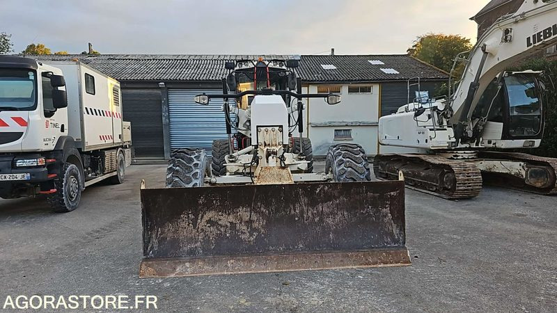 NIVELEUSE CATERPILLAR 14M GPS/UTS - 2012 / 10299H (MJN156) - Grader: picture 2 NIVELEUSE CATERPILLAR 14M GPS/UTS - 2012 / 10299H (MJN156) - Grader: picture 2