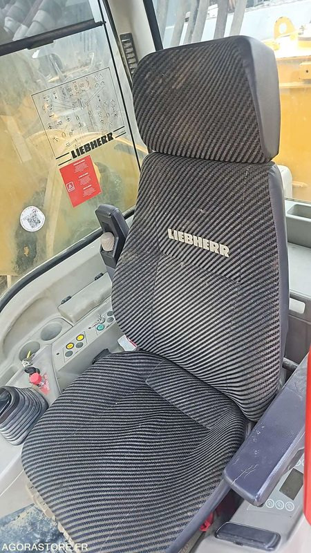 Excavator PELLE A CHENILLE LIEBHERR R974C - 2009 / 13142H (MPC026): picture 9 Excavator PELLE A CHENILLE LIEBHERR R974C - 2009 / 13142H (MPC026): picture 9