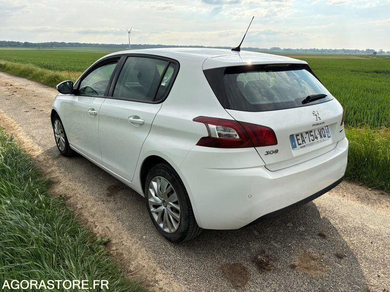 PEUGEOT 308 DIESEL 1.6 L HDI - Car: picture 4 PEUGEOT 308 DIESEL 1.6 L HDI - Car: picture 4