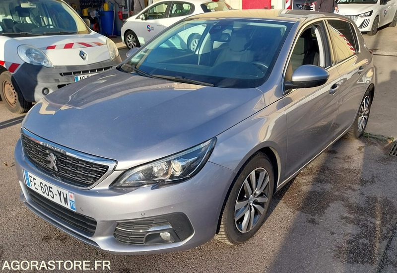 PEUGEOT 308 phase II - 110ch - 2019 - 172160km - ESSENCE - Car: picture 2 PEUGEOT 308 phase II - 110ch - 2019 - 172160km - ESSENCE - Car: picture 2