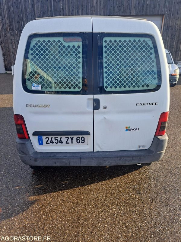 PEUGEOT PARTNER 103583kms 2004 - Small van: picture 5 PEUGEOT PARTNER 103583kms 2004 - Small van: picture 5