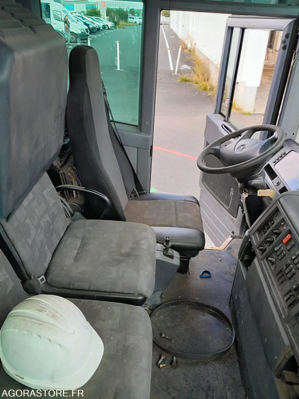 PL BOM MERCEDES - Garbage truck: picture 4 PL BOM MERCEDES - Garbage truck: picture 4