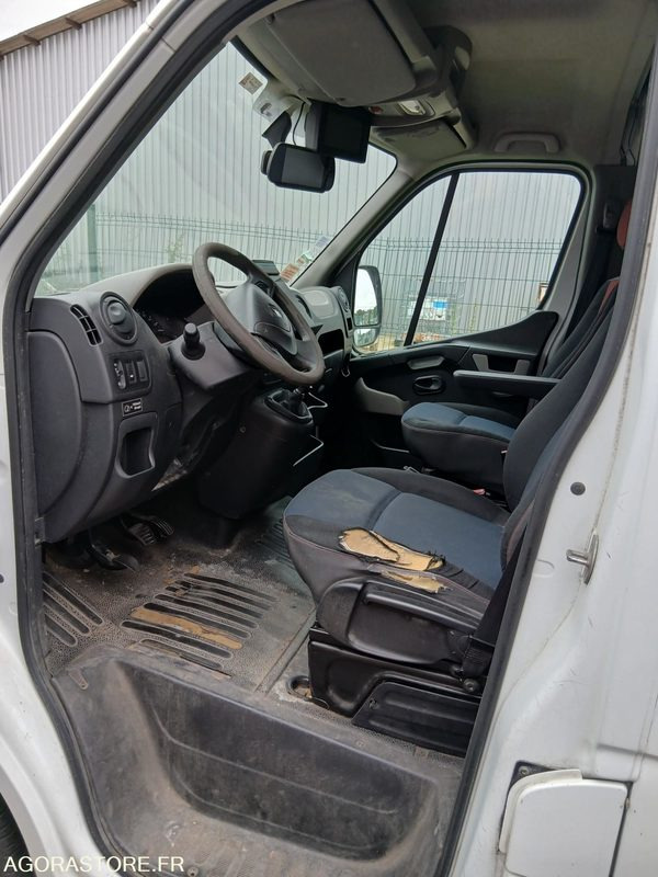 RENAULT MASTER - 2016 - 304402 Kms - Panel van: picture 5 RENAULT MASTER - 2016 - 304402 Kms - Panel van: picture 5