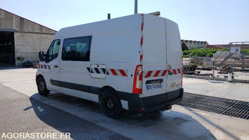 RENAULT MASTER 3T5 DOUBLE CABINE - 2014 / 262 200 KM - Panel van: picture 2 RENAULT MASTER 3T5 DOUBLE CABINE - 2014 / 262 200 KM - Panel van: picture 2