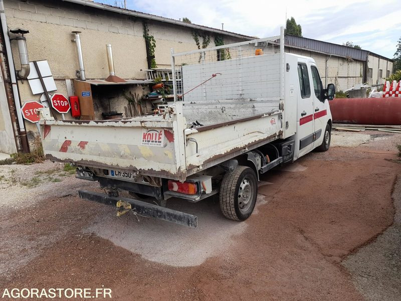 RENAULT MASTER 3T5 DOUBLE CABINE BENNE (Accidenté) - 2012 / 270 944 KM - Panel van: picture 3 RENAULT MASTER 3T5 DOUBLE CABINE BENNE (Accidenté) - 2012 / 270 944 KM - Panel van: picture 3