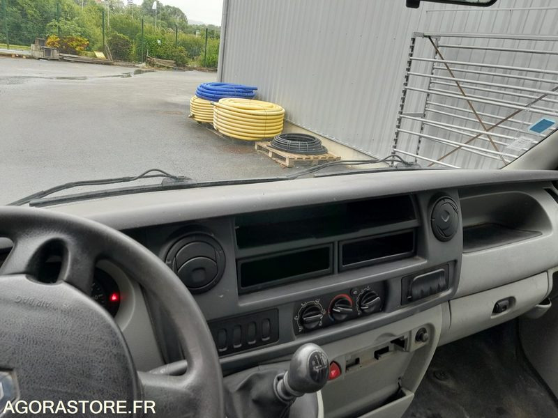 RENAULT MASTER FW 505 JD, 223 660kms? ANNEE 2006 - Tipper van: picture 2 RENAULT MASTER FW 505 JD, 223 660kms? ANNEE 2006 - Tipper van: picture 2