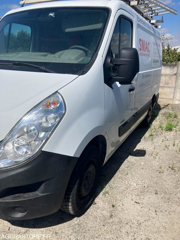 RENAULT MASTER III PHASE 2 avec galerie de toit - 2012 / 216570 KM - Panel van: picture 4 RENAULT MASTER III PHASE 2 avec galerie de toit - 2012 / 216570 KM - Panel van: picture 4