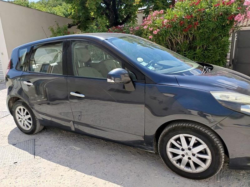 RENAULT SCENIC - 2009 - 154900KMS - Car: picture 2 RENAULT SCENIC - 2009 - 154900KMS - Car: picture 2