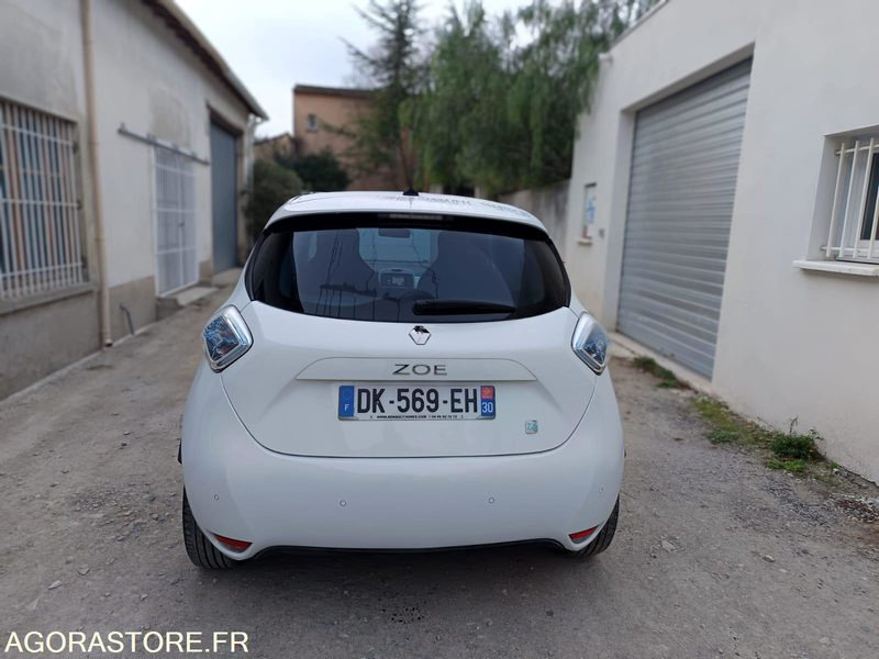 RENAULT ZOE 22 kWh 88CH CHARGE RAPIDE ACHAT INTEGRAL - 2014 - 102300KMS - Car: picture 3 RENAULT ZOE 22 kWh 88CH CHARGE RAPIDE ACHAT INTEGRAL - 2014 - 102300KMS - Car: picture 3