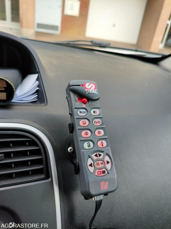 Renault Kangoo II Police municipale 21785 kms 2019 - Panel van: picture 5 Renault Kangoo II Police municipale 21785 kms 2019 - Panel van: picture 5