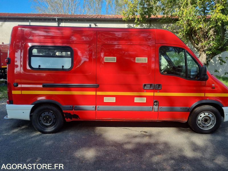 Renault Master L2H2 - CH 738 CG - Compresseur - 2001 - Panel van: picture 4 Renault Master L2H2 - CH 738 CG - Compresseur - 2001 - Panel van: picture 4