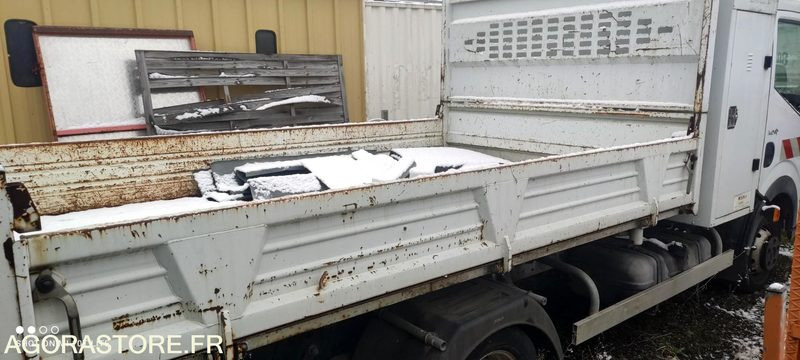 Renault Maxity Benne 110 DXI 103125kms 2009 - Tipper van: picture 5 Renault Maxity Benne 110 DXI 103125kms 2009 - Tipper van: picture 5