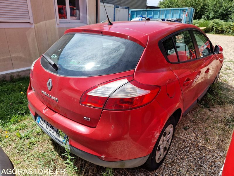 Renault Megane - 2011 - 189868 - BX635NP - Car: picture 3 Renault Megane - 2011 - 189868 - BX635NP - Car: picture 3