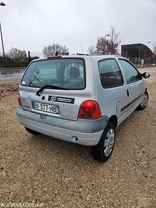Renault Twingo - Car: picture 3 Renault Twingo - Car: picture 3