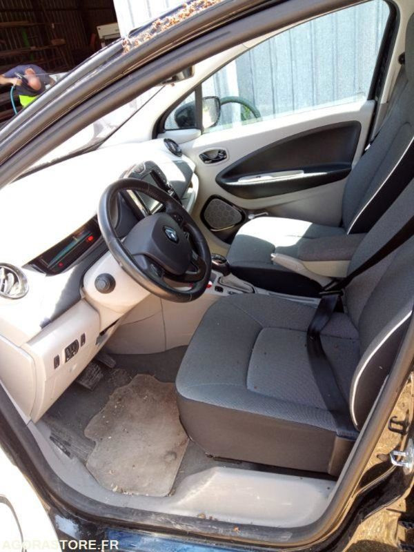 Renault ZOE année 2013 - Car: picture 4 Renault ZOE année 2013 - Car: picture 4