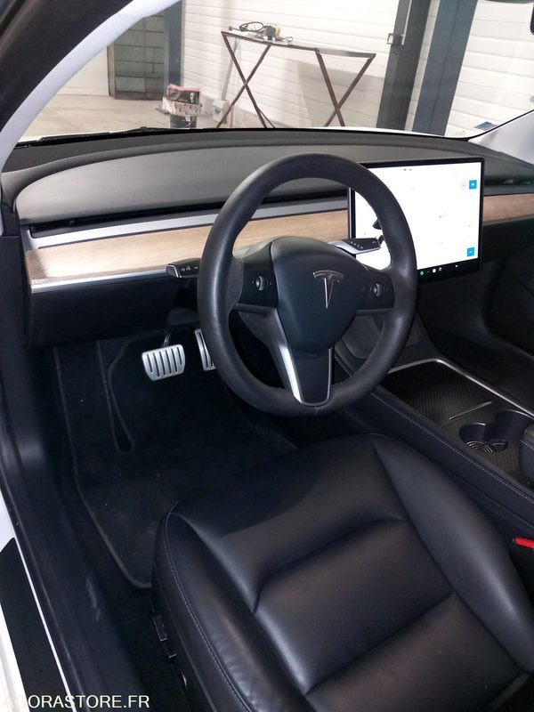 TESLA MODEL 3 - 101000KM - GB998TZ - 2021 - Car: picture 2 TESLA MODEL 3 - 101000KM - GB998TZ - 2021 - Car: picture 2