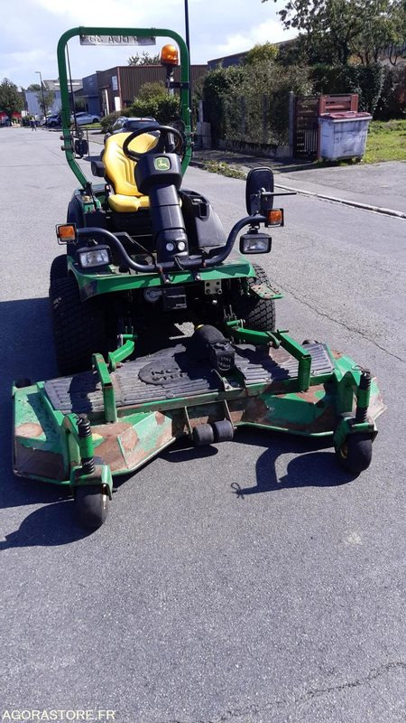 TONDEUSE FRONTALE JOHN DEERE - Garden mower: picture 2 TONDEUSE FRONTALE JOHN DEERE - Garden mower: picture 2