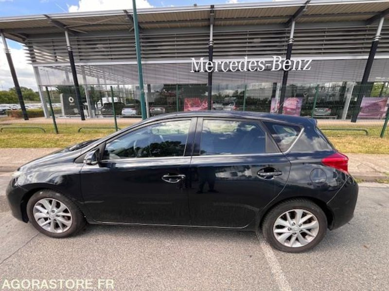 TOYOTA AURIS 90 D 4D - Car: picture 3 TOYOTA AURIS 90 D 4D - Car: picture 3