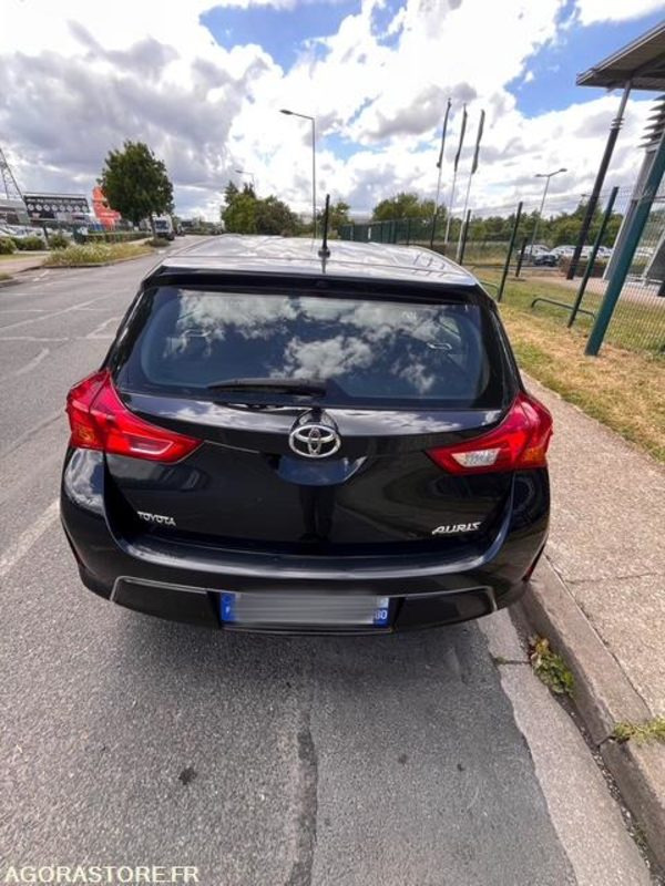 TOYOTA AURIS 90 D 4D - Car: picture 4 TOYOTA AURIS 90 D 4D - Car: picture 4