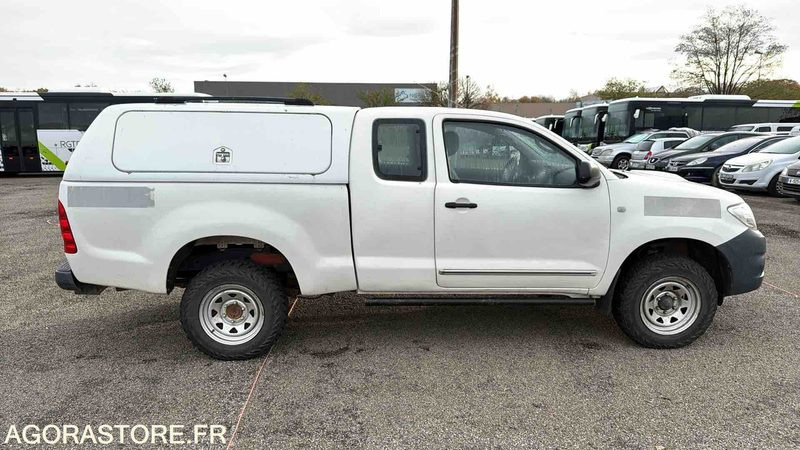 TOYOTA HILUX - 2011 - BG775NN - Pickup truck: picture 4 TOYOTA HILUX - 2011 - BG775NN - Pickup truck: picture 4