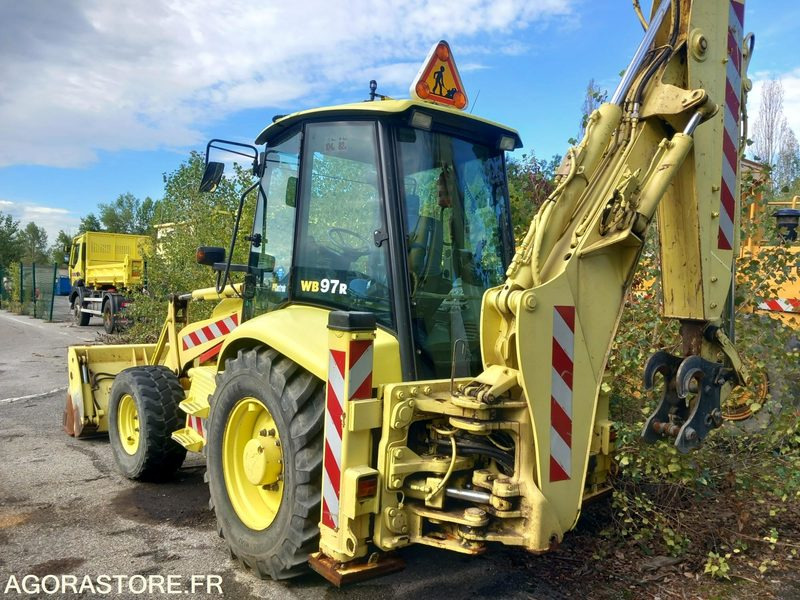 TRACTOPELLE KOMATSU WB 97 R2 (TK0105) - Excavator: picture 2 TRACTOPELLE KOMATSU WB 97 R2 (TK0105) - Excavator: picture 2