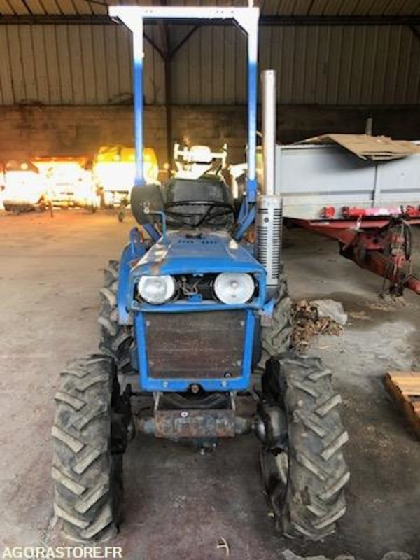 Tracteur ISEKI - Farm tractor: picture 4 Tracteur ISEKI - Farm tractor: picture 4