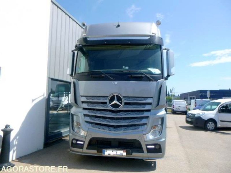 MERCEDES ACTROS 1845 GRANDE CABINE - 2012 - IMMATRICULATION SLOVENE - TB ETAT - Tractor unit: picture 3 MERCEDES ACTROS 1845 GRANDE CABINE - 2012 - IMMATRICULATION SLOVENE - TB ETAT - Tractor unit: picture 3