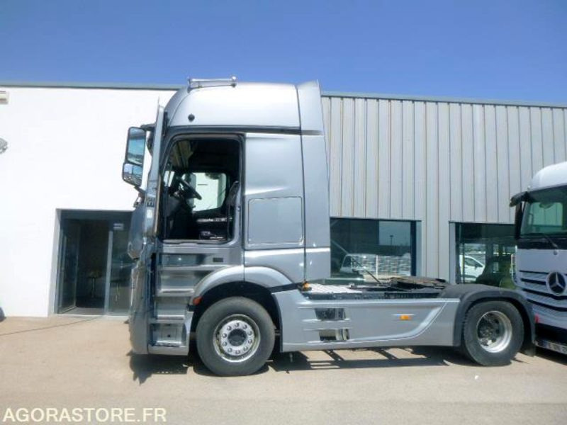 MERCEDES ACTROS 1845 GRANDE CABINE - 2012 - IMMATRICULATION SLOVENE - TB ETAT - Tractor unit: picture 2 MERCEDES ACTROS 1845 GRANDE CABINE - 2012 - IMMATRICULATION SLOVENE - TB ETAT - Tractor unit: picture 2